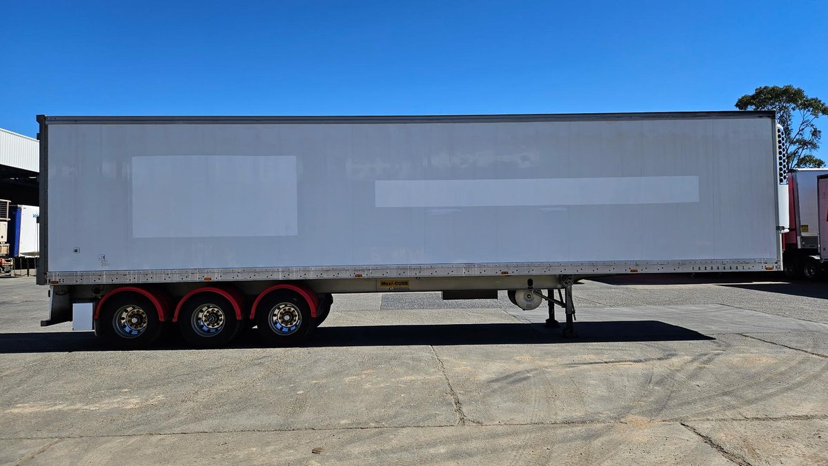 2011 Maxitrans 22P Freezer Van image 28
