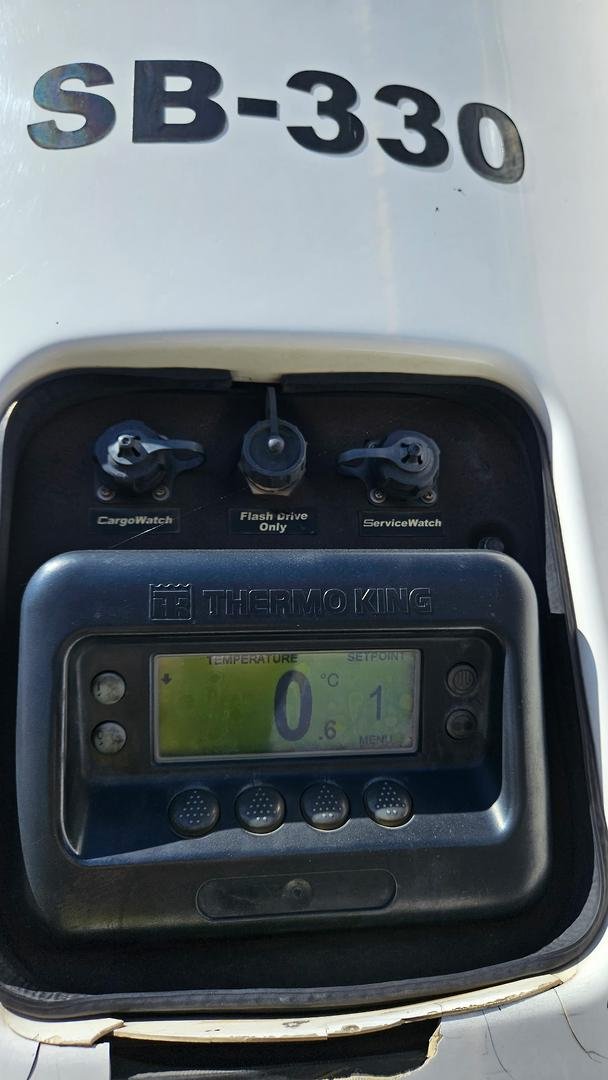 2011 Maxitrans 22P Freezer Van image 26