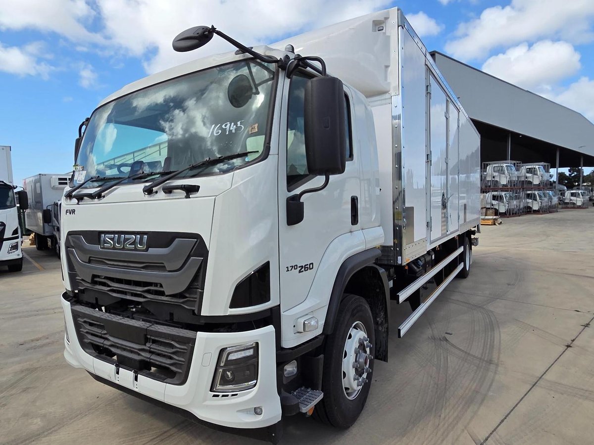 2025 Isuzu Fvr170-300 Auto Lwb (My25) 12 Pallet Auto Van And Lift image 7