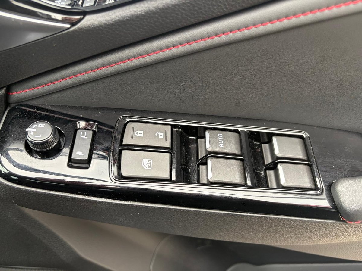 2026 Isuzu MU-X X-TERRAIN MY25.5 4X4 Dual Range image 22