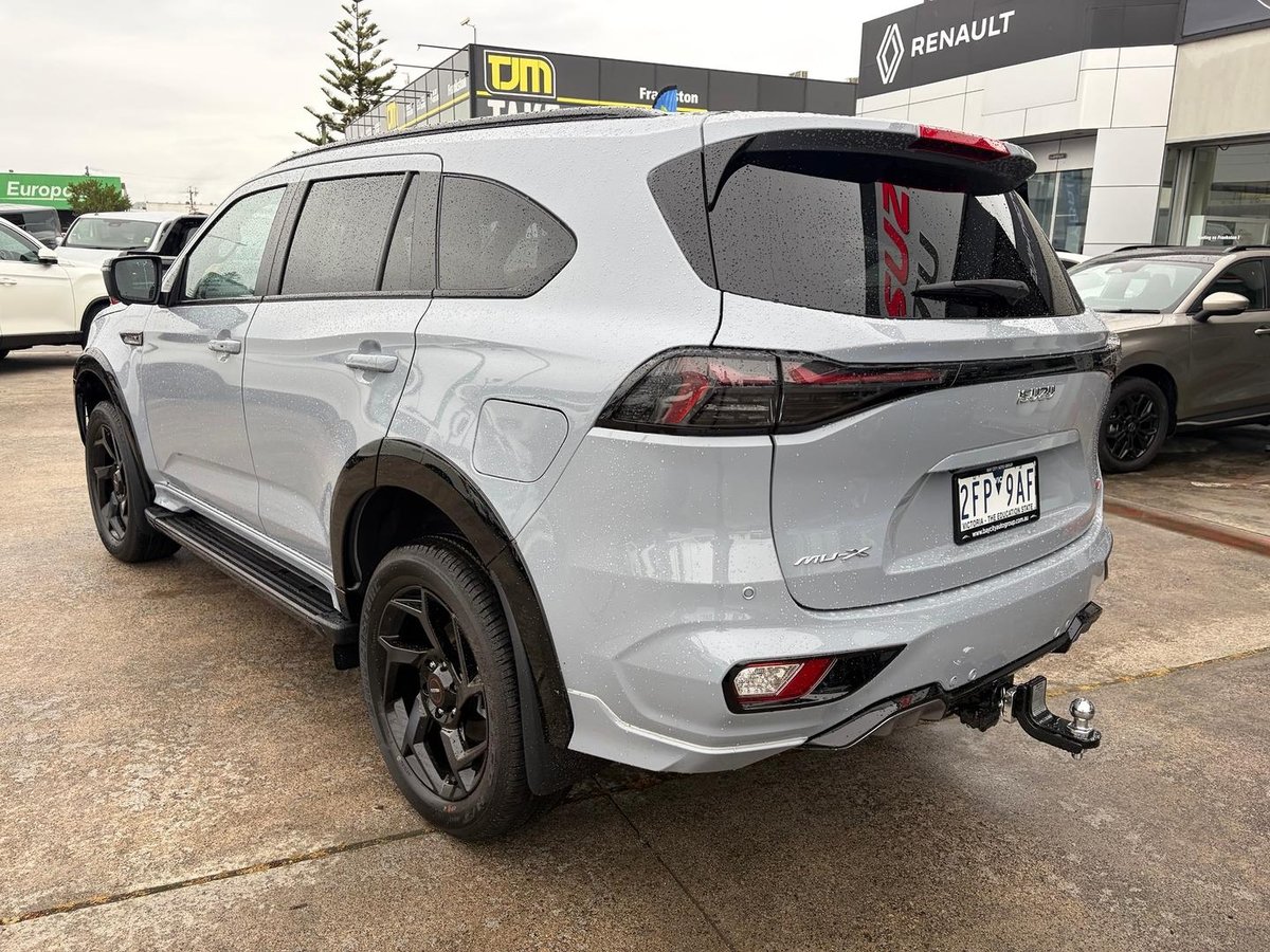 2026 Isuzu MU-X X-TERRAIN MY25.5 4X4 Dual Range image 6