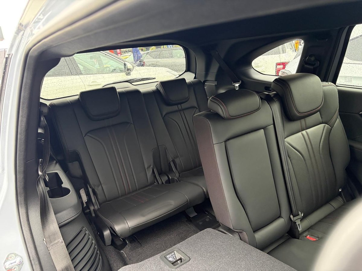 2026 Isuzu MU-X X-TERRAIN MY25.5 4X4 Dual Range image 14
