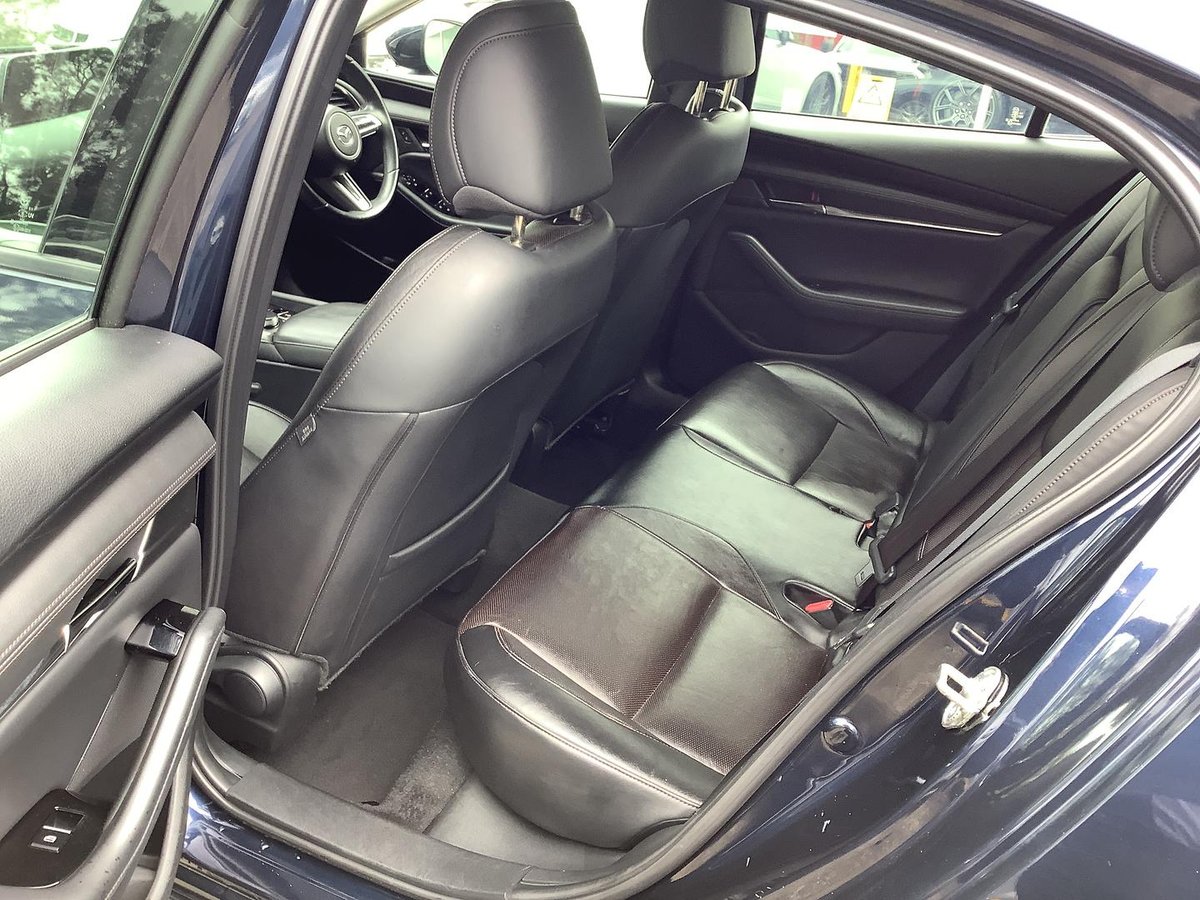 2019 Mazda 3 G20 Touring BP Series image 15