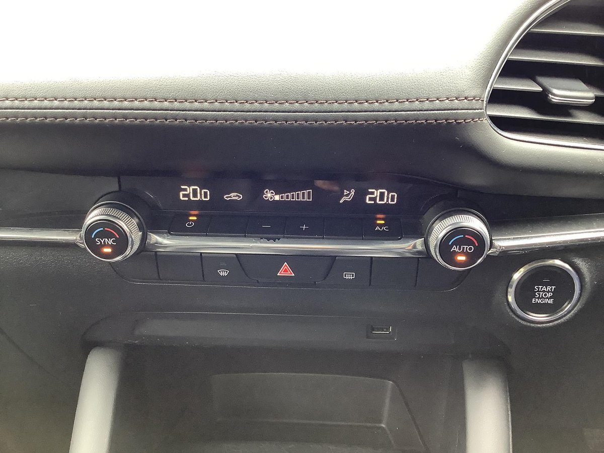 2019 Mazda 3 G20 Touring BP Series image 27