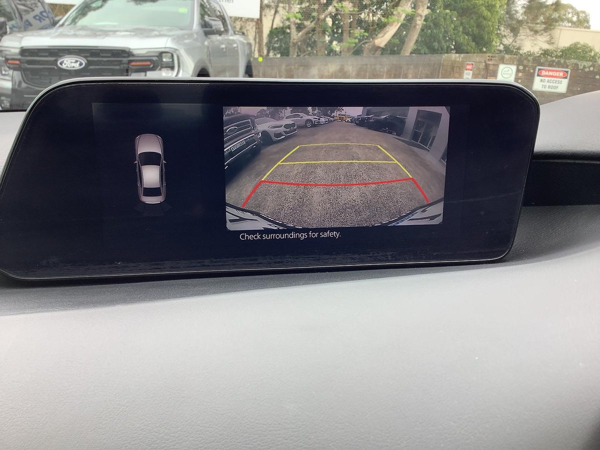2019 Mazda 3 G20 Touring BP Series image 34