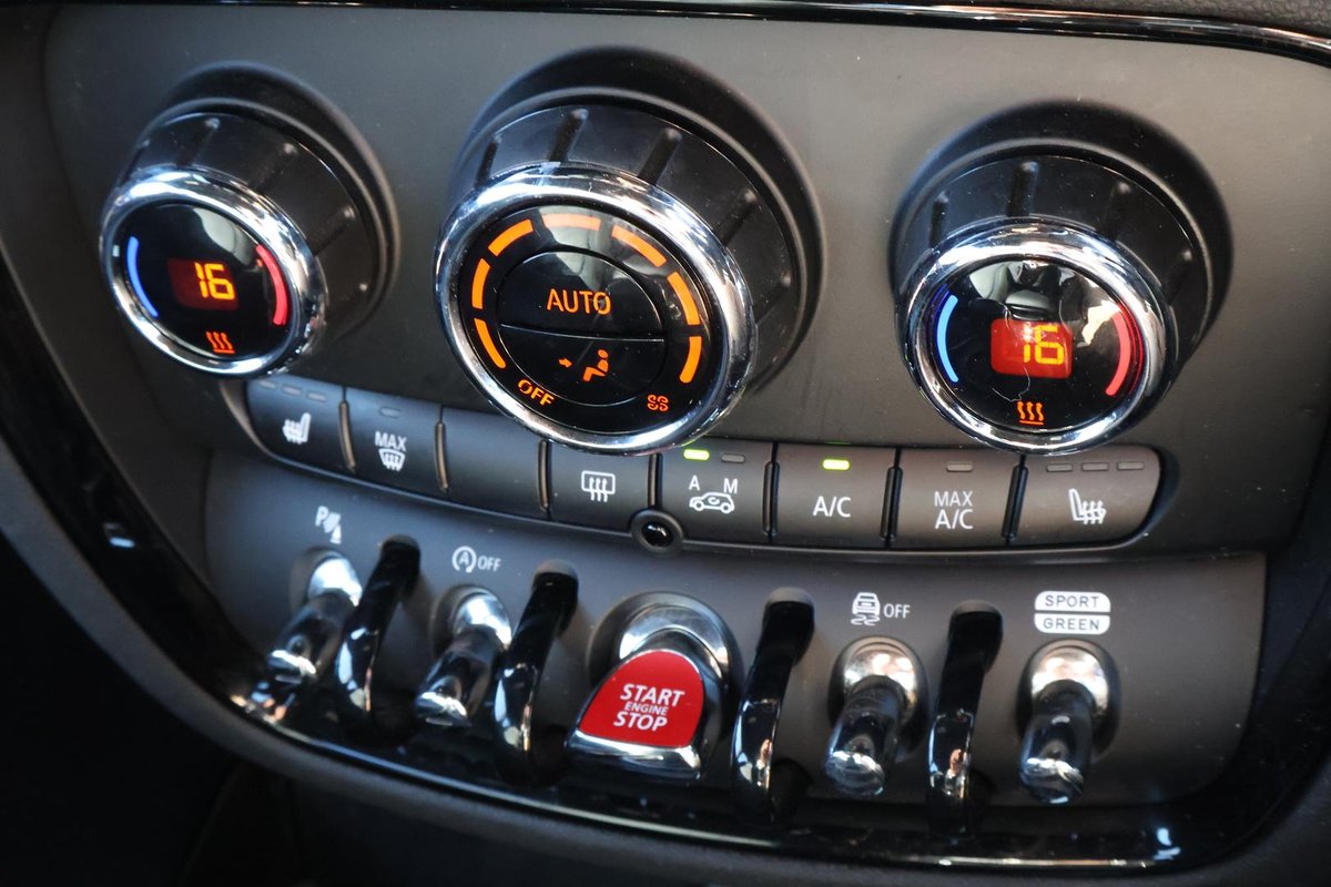 2020 MINI Clubman John Cooper Works F54 LCI Four Wheel Drive image 32