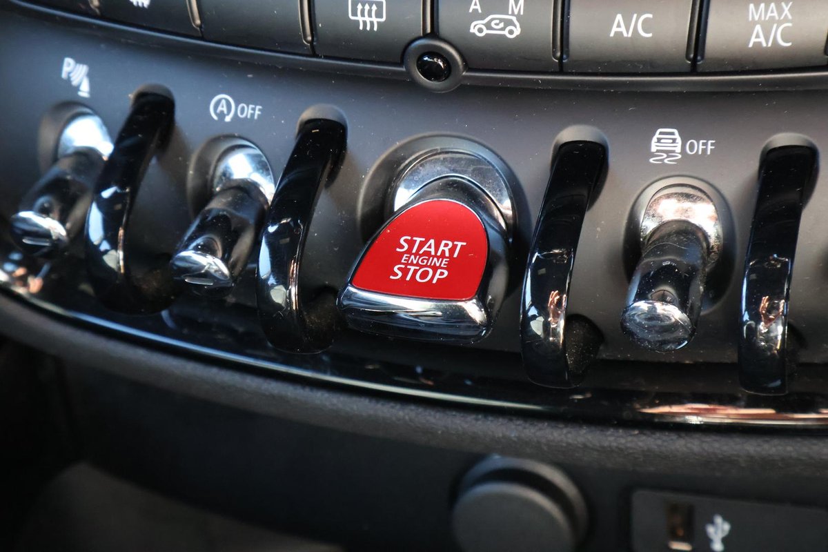 2020 MINI Clubman John Cooper Works F54 LCI Four Wheel Drive image 31