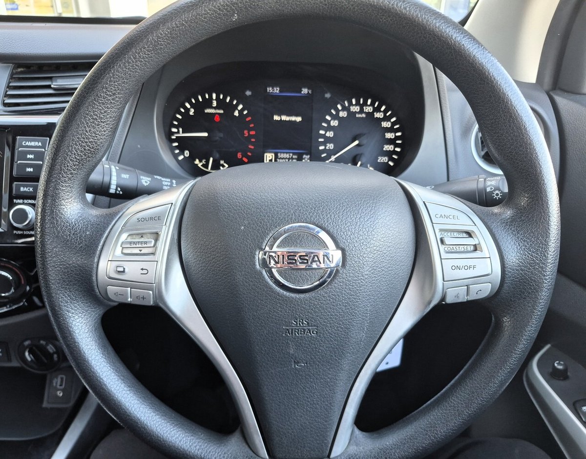 2020 Nissan Navara ST D23 Series 4 4X4 Dual Range image 10