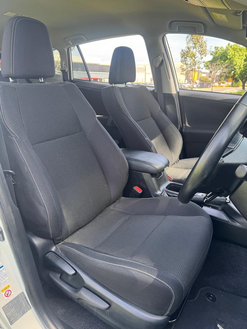 2018 Toyota RAV4 GXL ASA44R AWD image 10