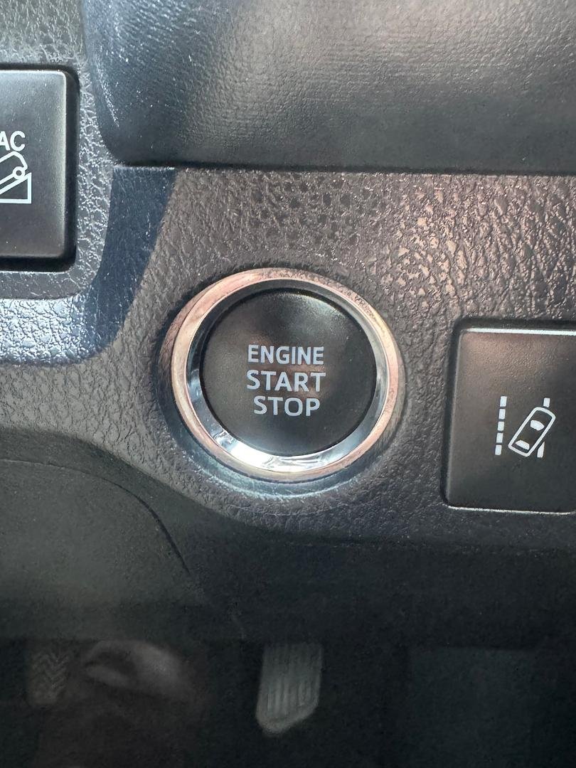 2018 Toyota RAV4 GXL ASA44R AWD image 18