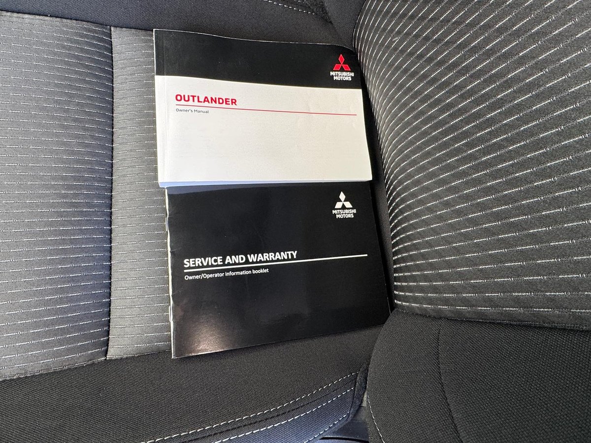 2024 Mitsubishi Outlander ES ZM MY24 image 23