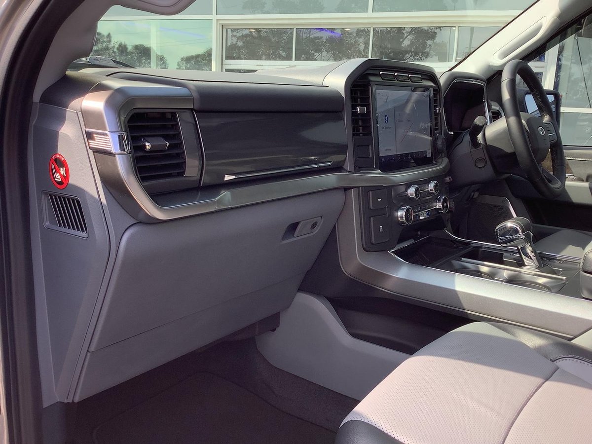 2023 Ford F-150 Lariat MY23 4X4 Dual Range image 31