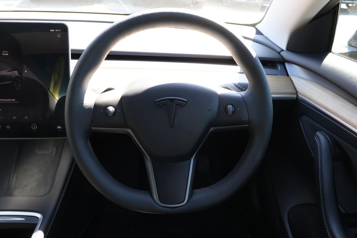 2023 Tesla Model 3 Rear-Wheel Drive image 20
