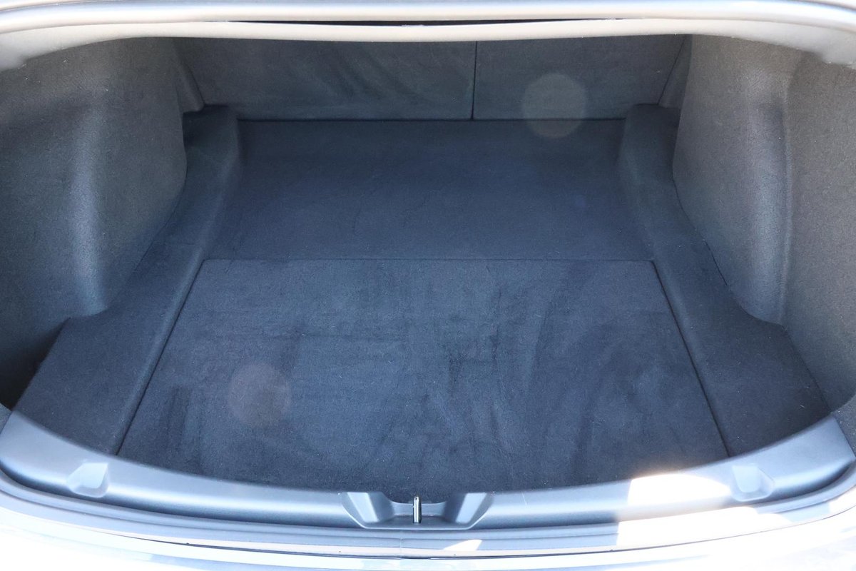 2023 Tesla Model 3 Rear-Wheel Drive image 10