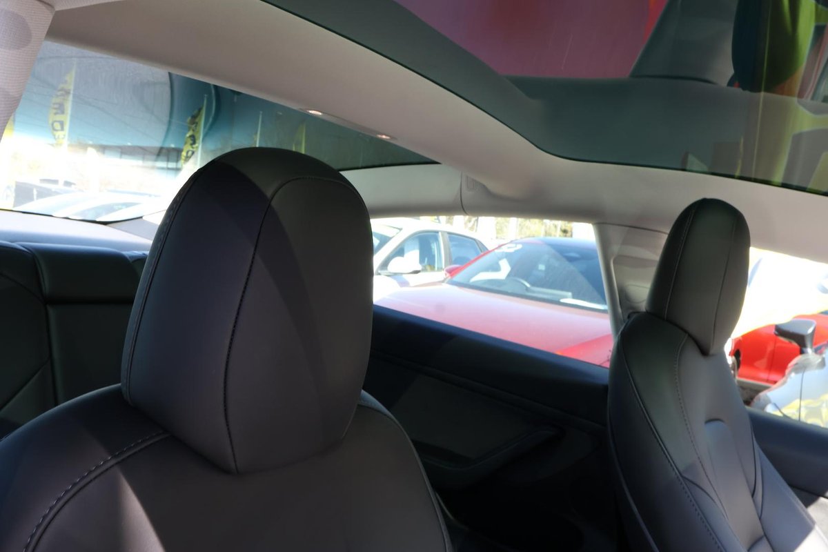 2023 Tesla Model 3 Rear-Wheel Drive image 13