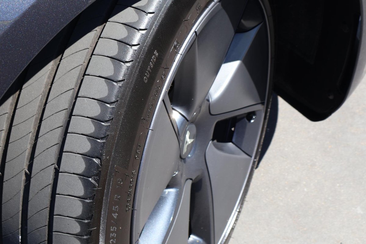 2023 Tesla Model 3 Rear-Wheel Drive image 8