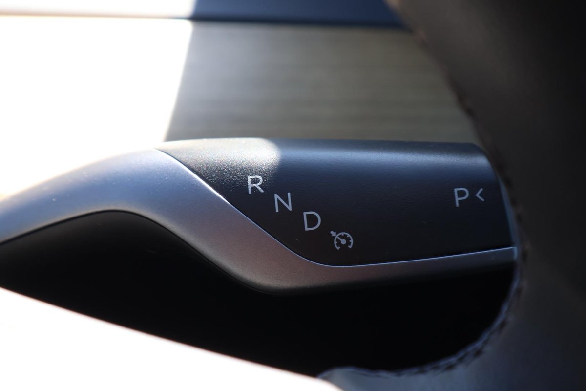 2023 Tesla Model 3 Rear-Wheel Drive image 32