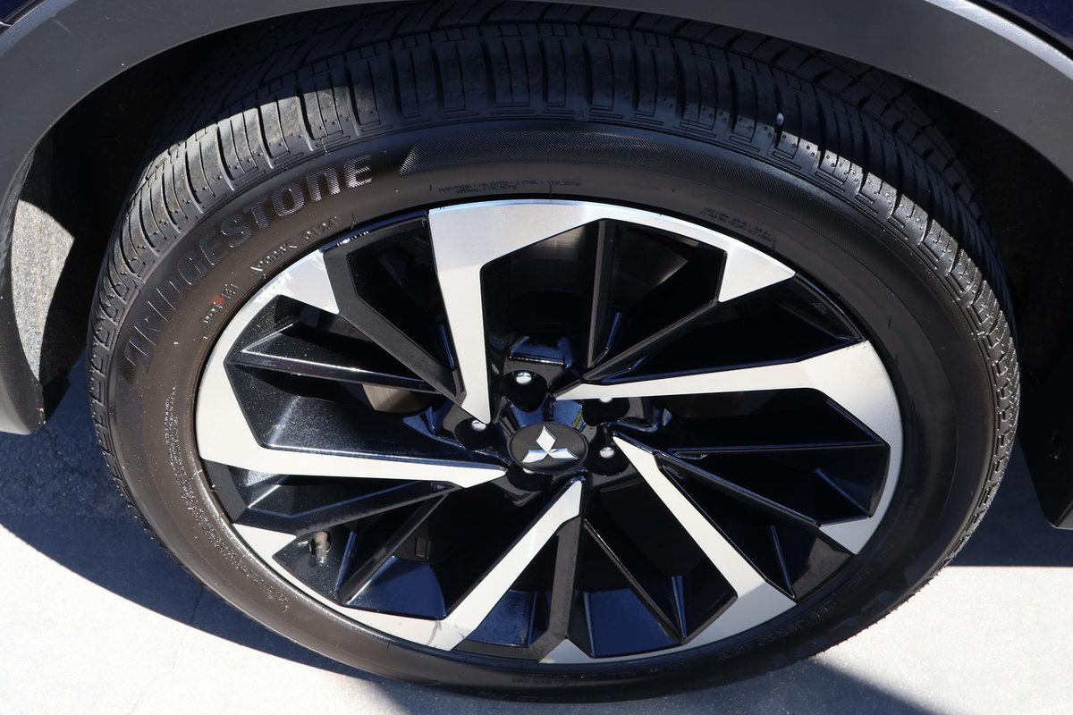 2024 Mitsubishi Outlander Exceed ZM MY24 AWD image 7