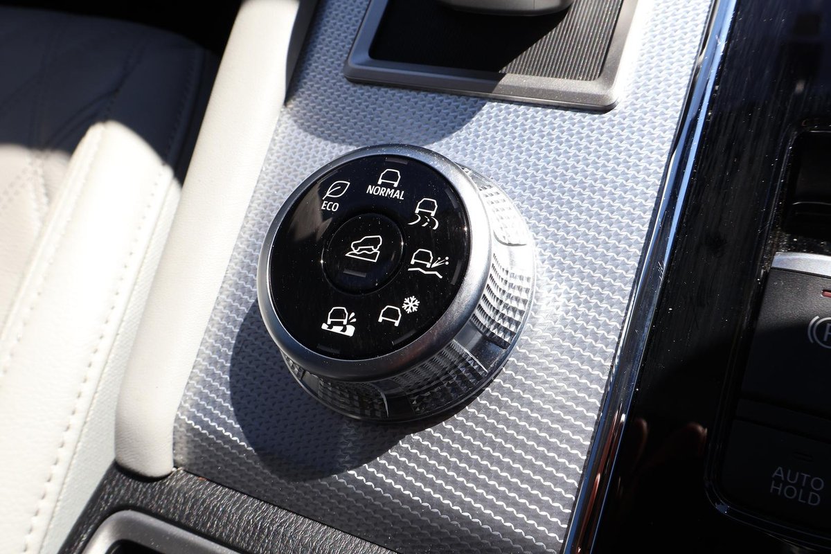 2024 Mitsubishi Outlander Exceed ZM MY24 AWD image 30