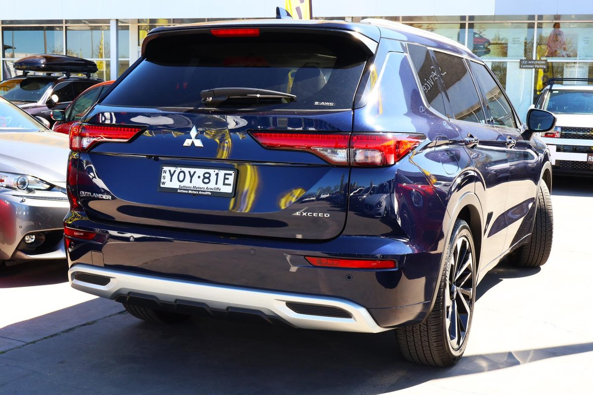 2024 Mitsubishi Outlander Exceed ZM MY24 AWD image 5