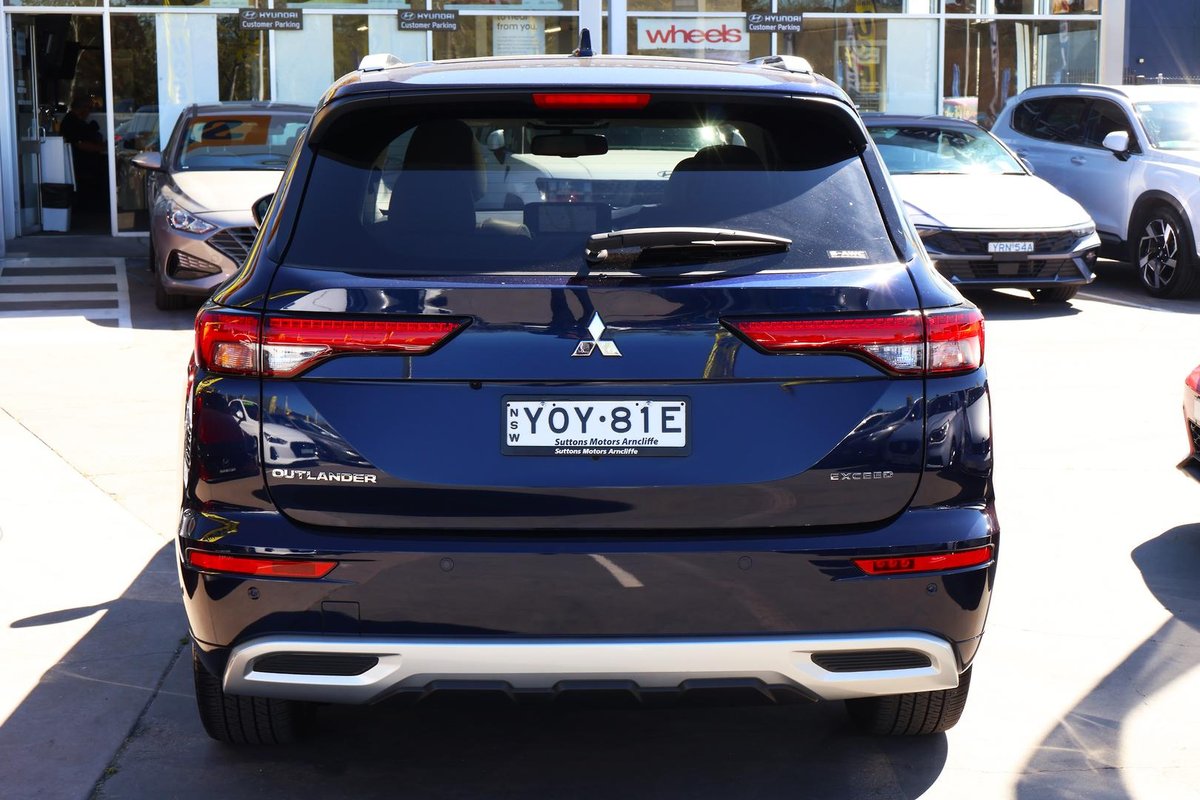 2024 Mitsubishi Outlander Exceed ZM MY24 AWD image 6