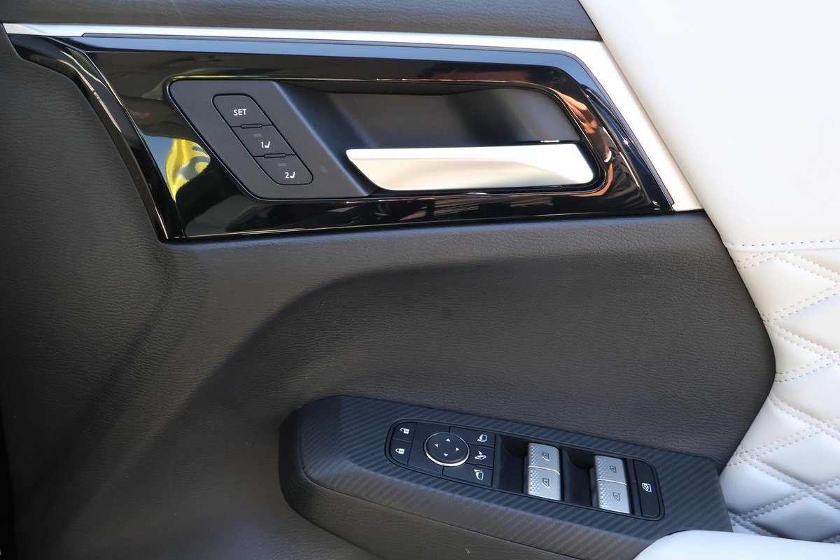 2024 Mitsubishi Outlander Exceed ZM MY24 AWD image 39