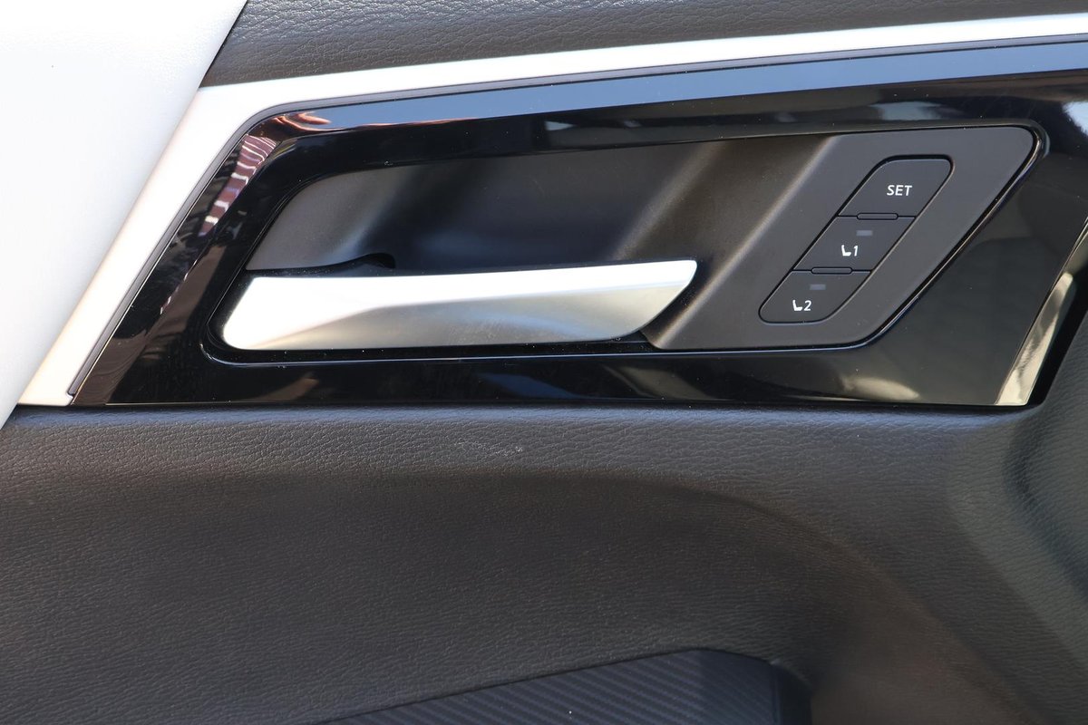 2024 Mitsubishi Outlander Exceed ZM MY24 AWD image 23
