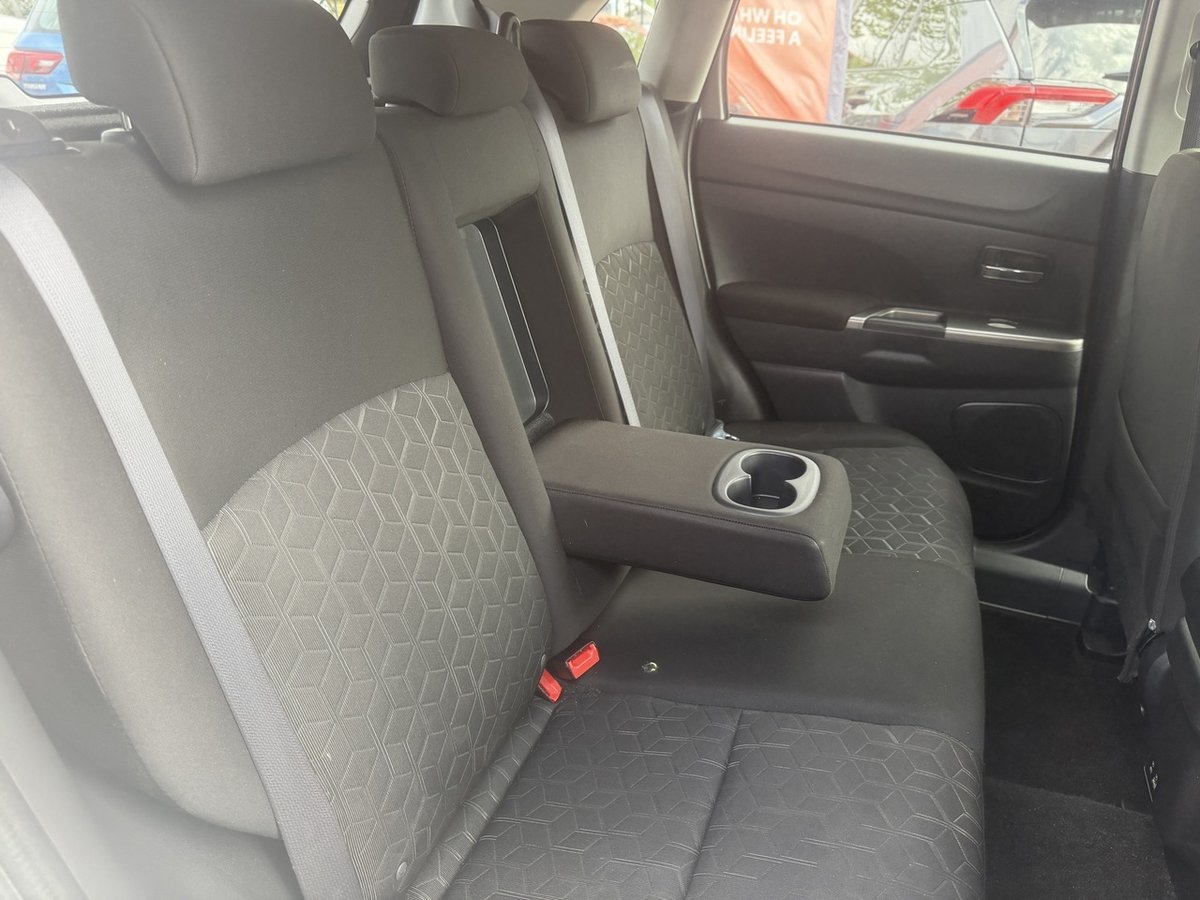 2023 Mitsubishi ASX ES XD MY23 image 21