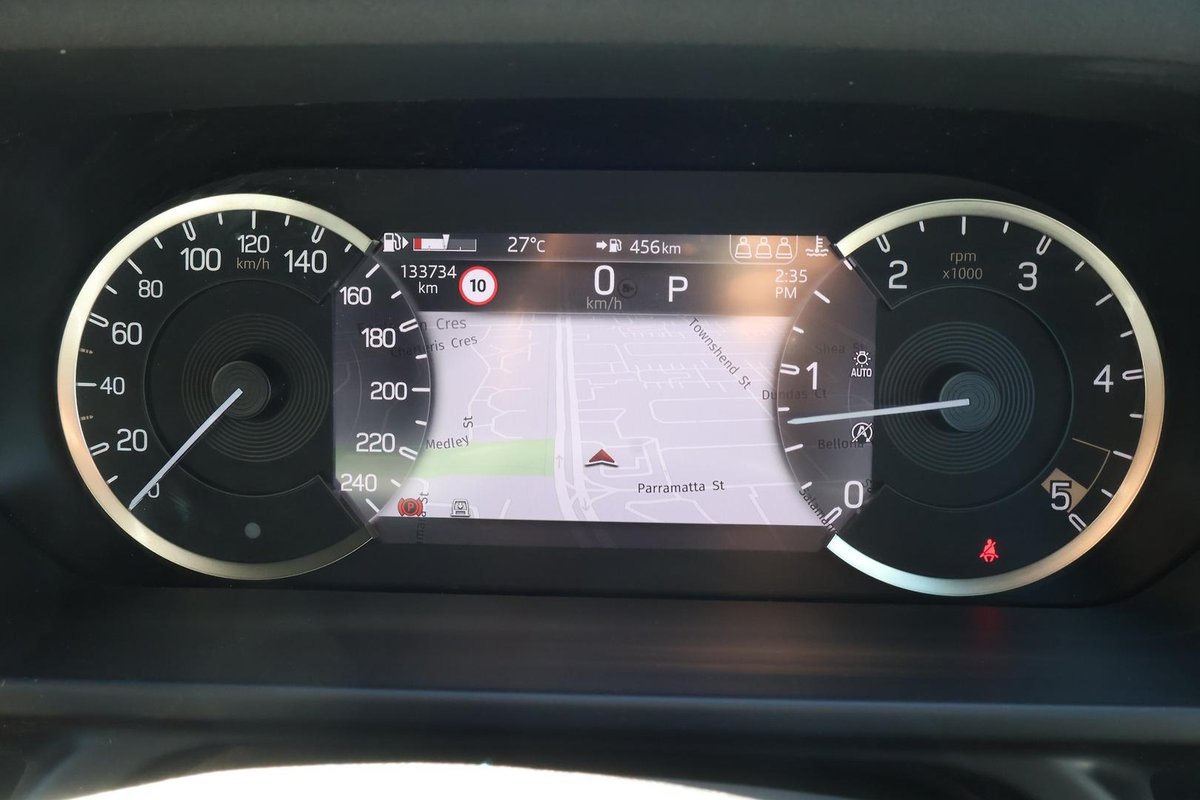 2022 Land Rover Defender 110 D300 SE L663 MY23 AWD image 26