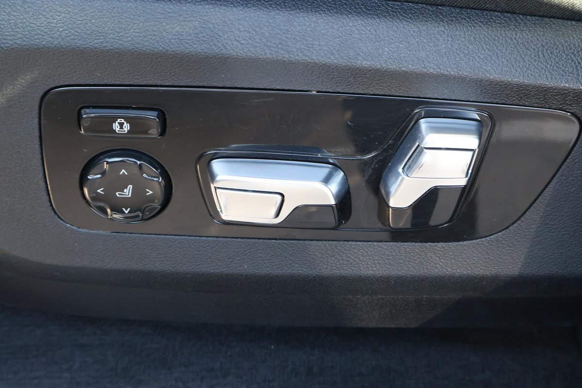 2024 BMW X7 xDrive40d M Sport G07 LCI 4X4 Constant image 23