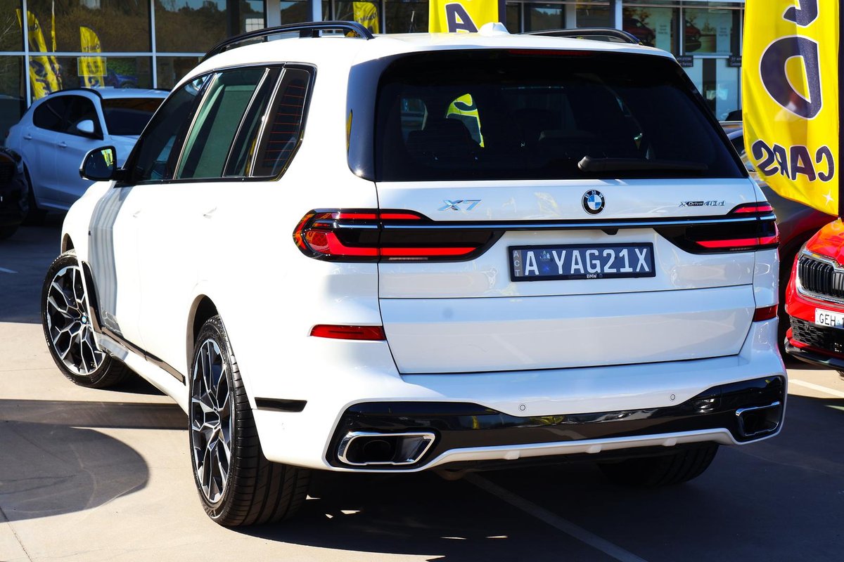 2024 BMW X7 xDrive40d M Sport G07 LCI 4X4 Constant image 4