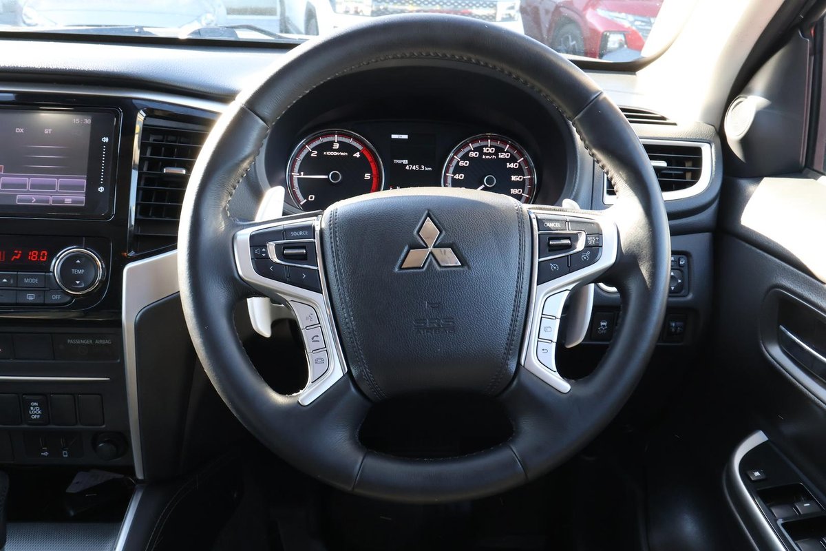 2022 Mitsubishi Triton GLS MR MY22 4X4 Dual Range image 16