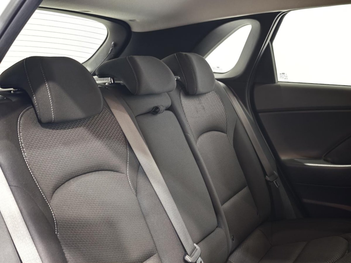 2020 Hyundai i30 PD.V4 MY21 image 16