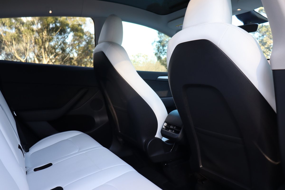 2023 Tesla Model Y Performance MY23 AWD image 17