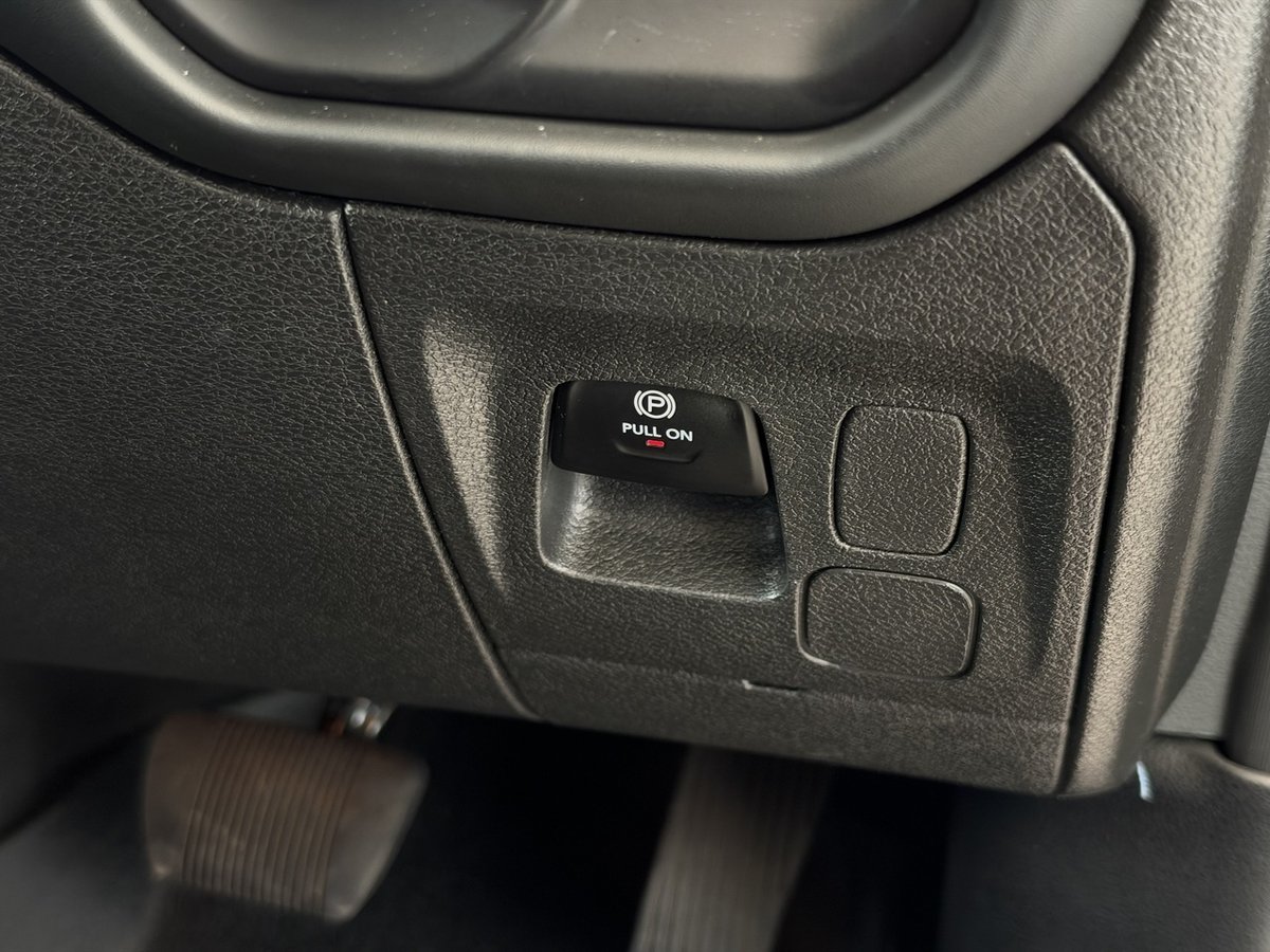 2024 RAM 1500 Big Horn DT MY24 4X4 Dual Range image 11