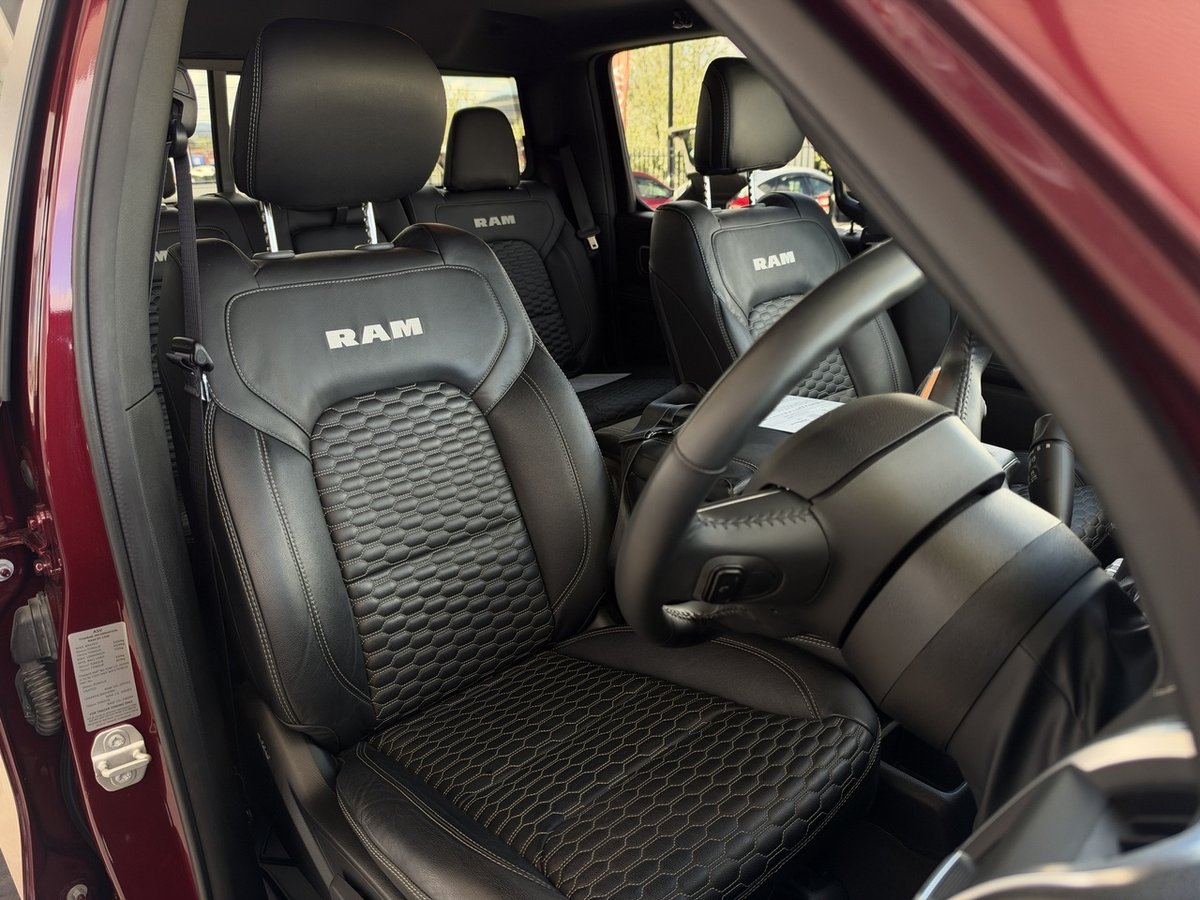 2024 RAM 1500 Big Horn DT MY24 4X4 Dual Range image 12