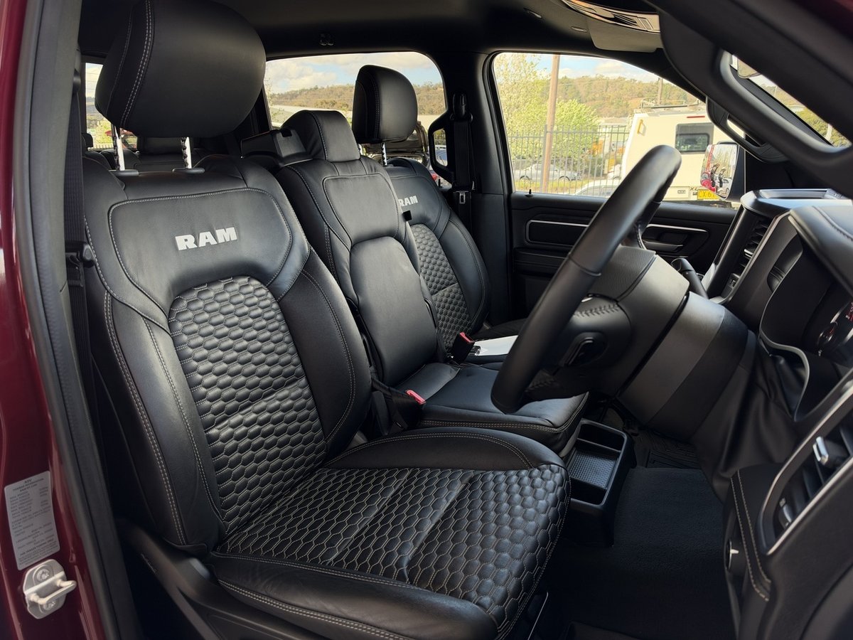 2024 RAM 1500 Big Horn DT MY24 4X4 Dual Range image 18
