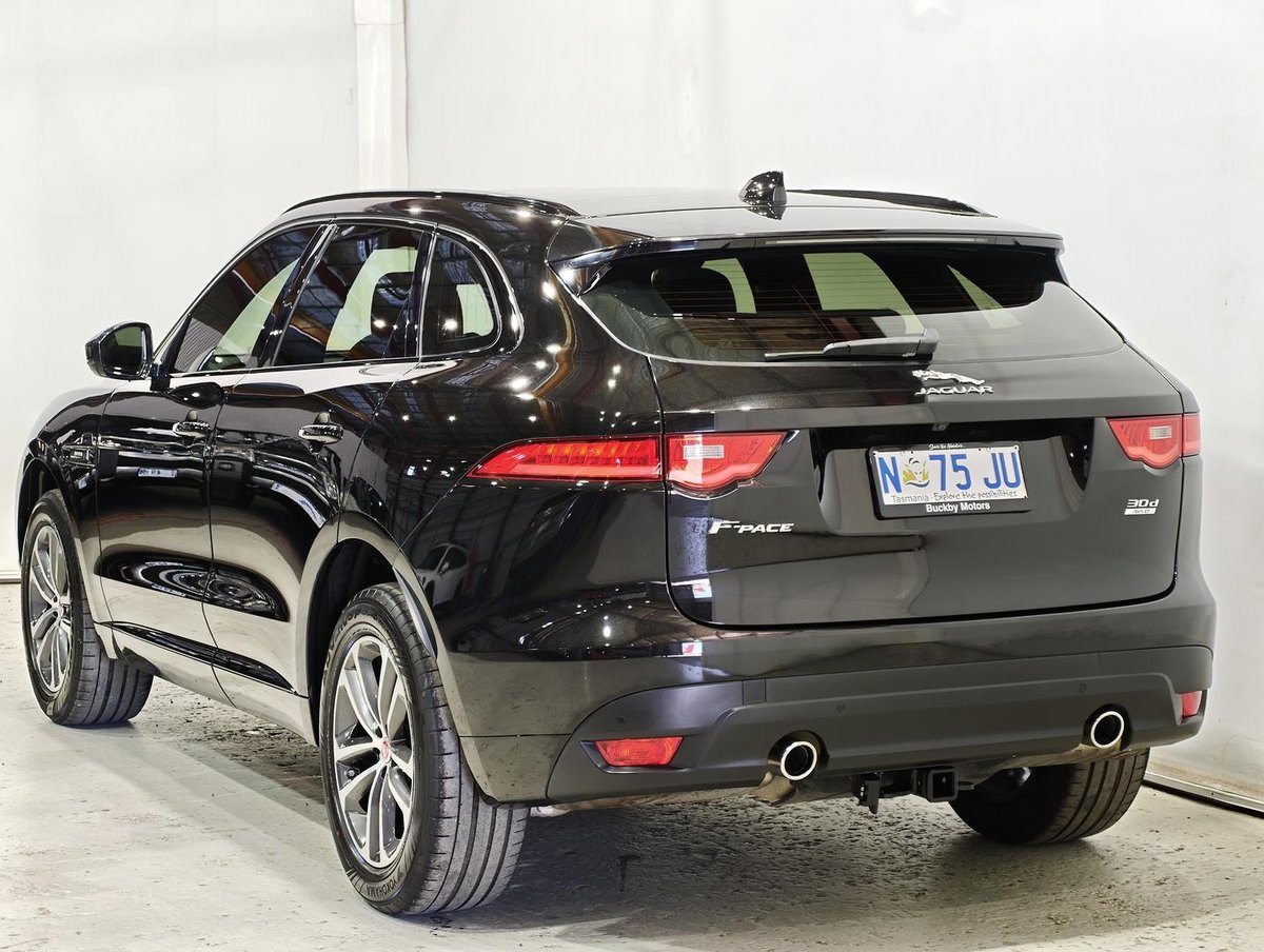 2017 Jaguar F-PACE 30d R-Sport X761 MY17 AWD image 2