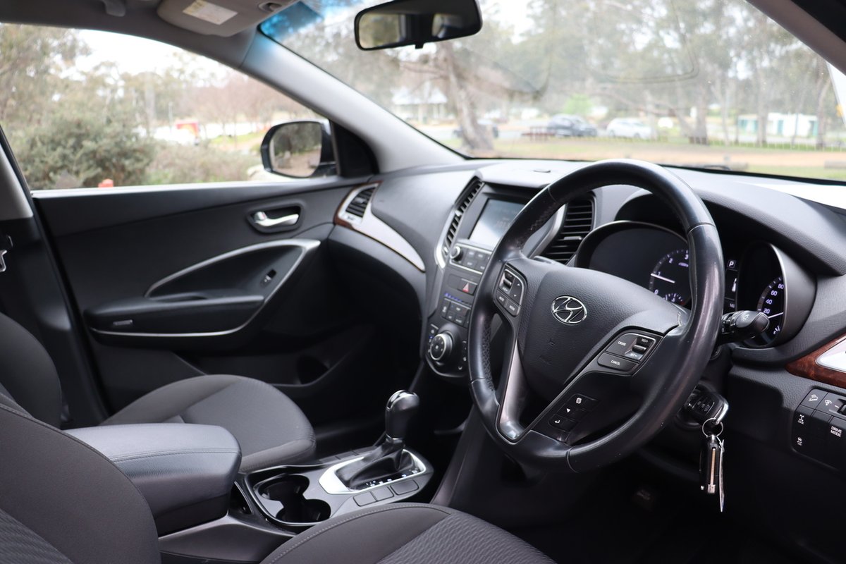 2018 Hyundai Santa Fe Active DM5 Series II MY18 4X4 On Demand image 10
