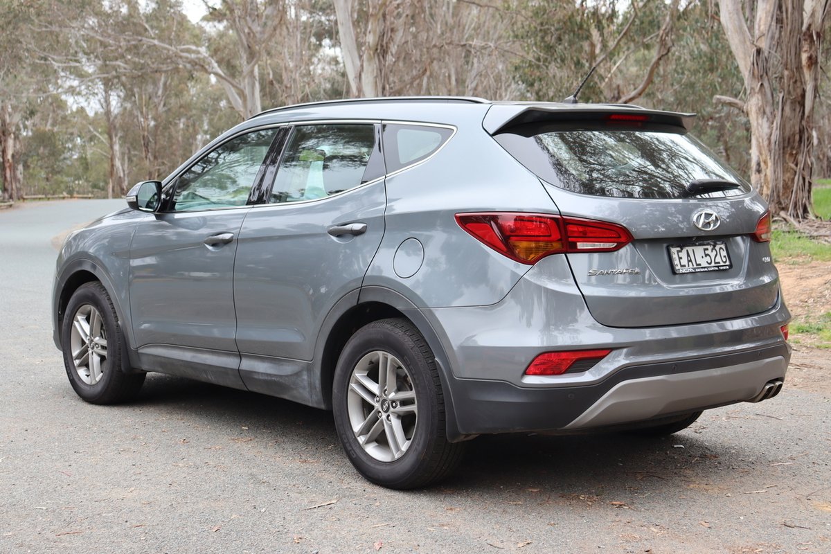 2018 Hyundai Santa Fe Active DM5 Series II MY18 4X4 On Demand image 5