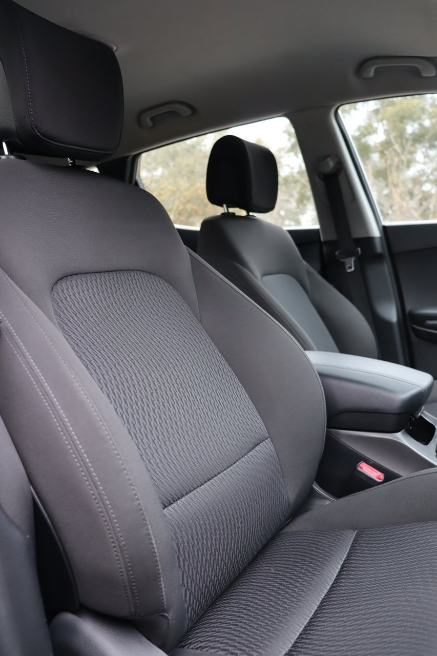 2018 Hyundai Santa Fe Active DM5 Series II MY18 4X4 On Demand image 9