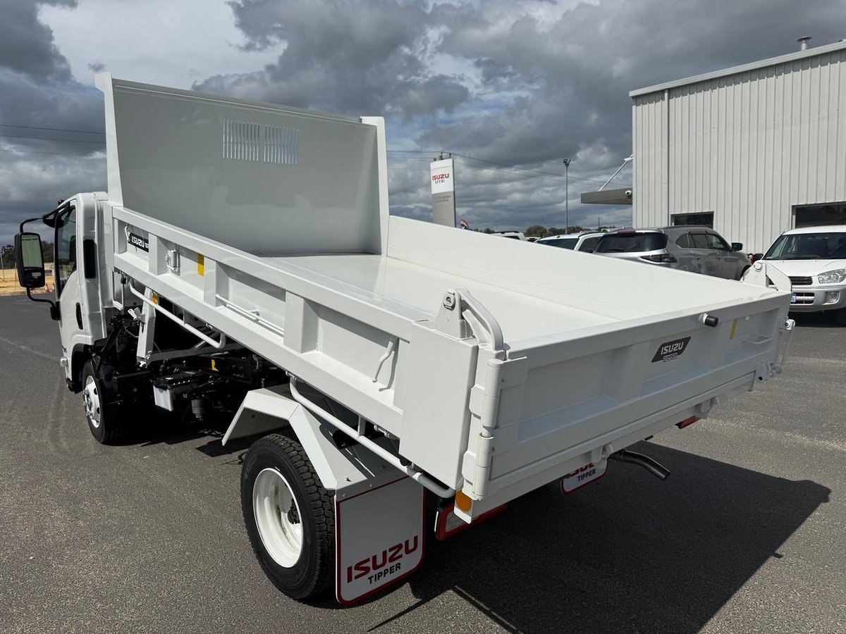 2026 Isuzu N Series NPR 45/65-175 DT D34 Tipper image 9
