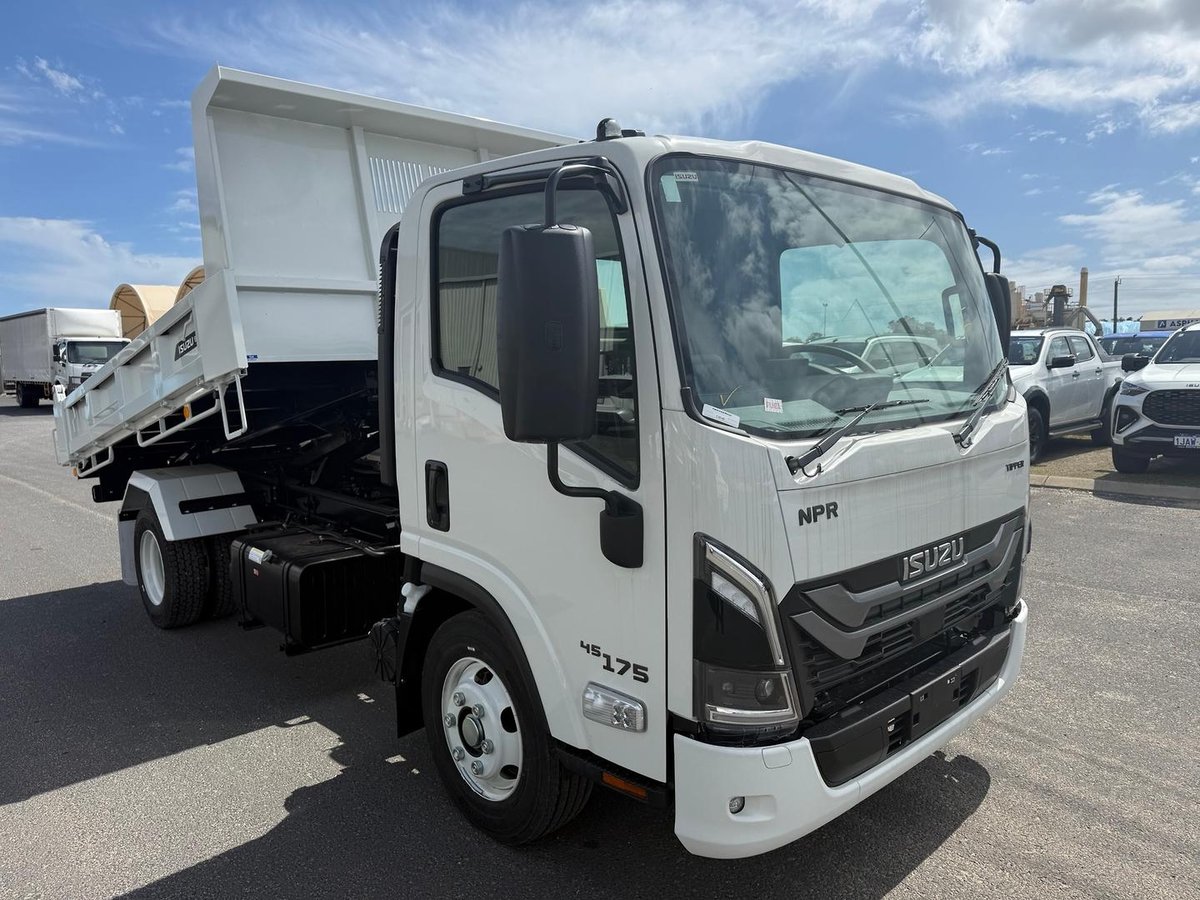 2026 Isuzu N Series NPR 45/65-175 DT D34 Tipper image 5
