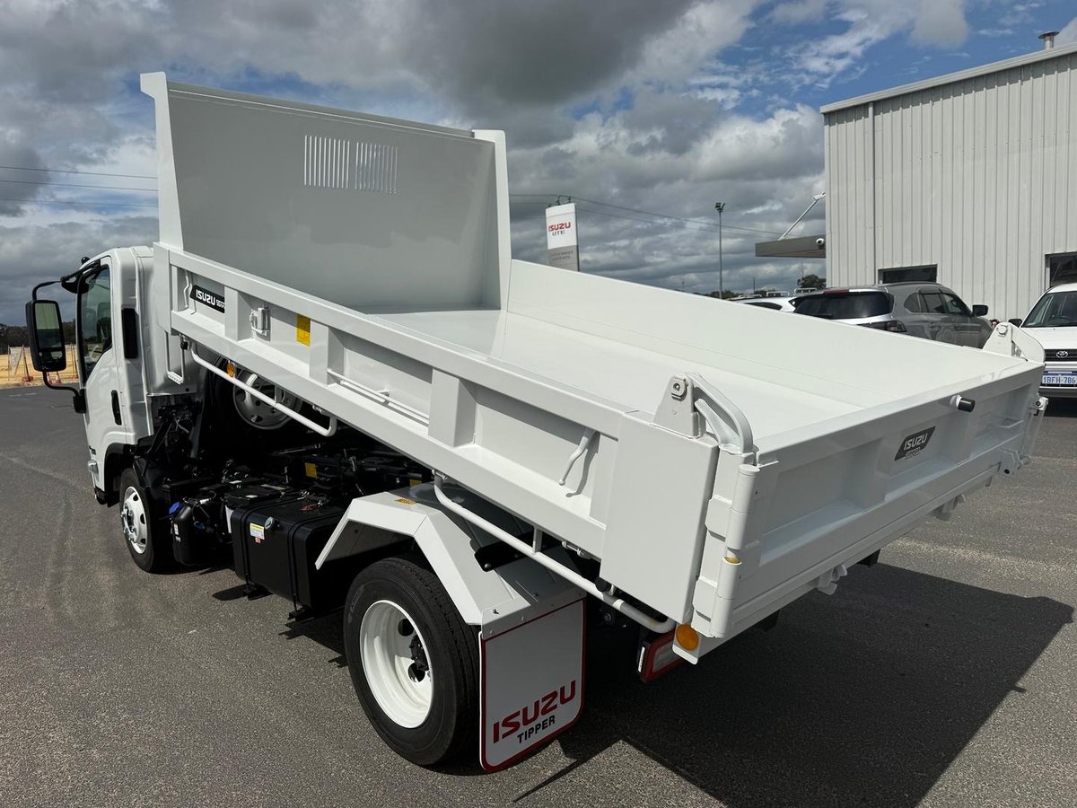 2026 Isuzu N Series NPR 70/45-190 AM D34 Tipper image 9