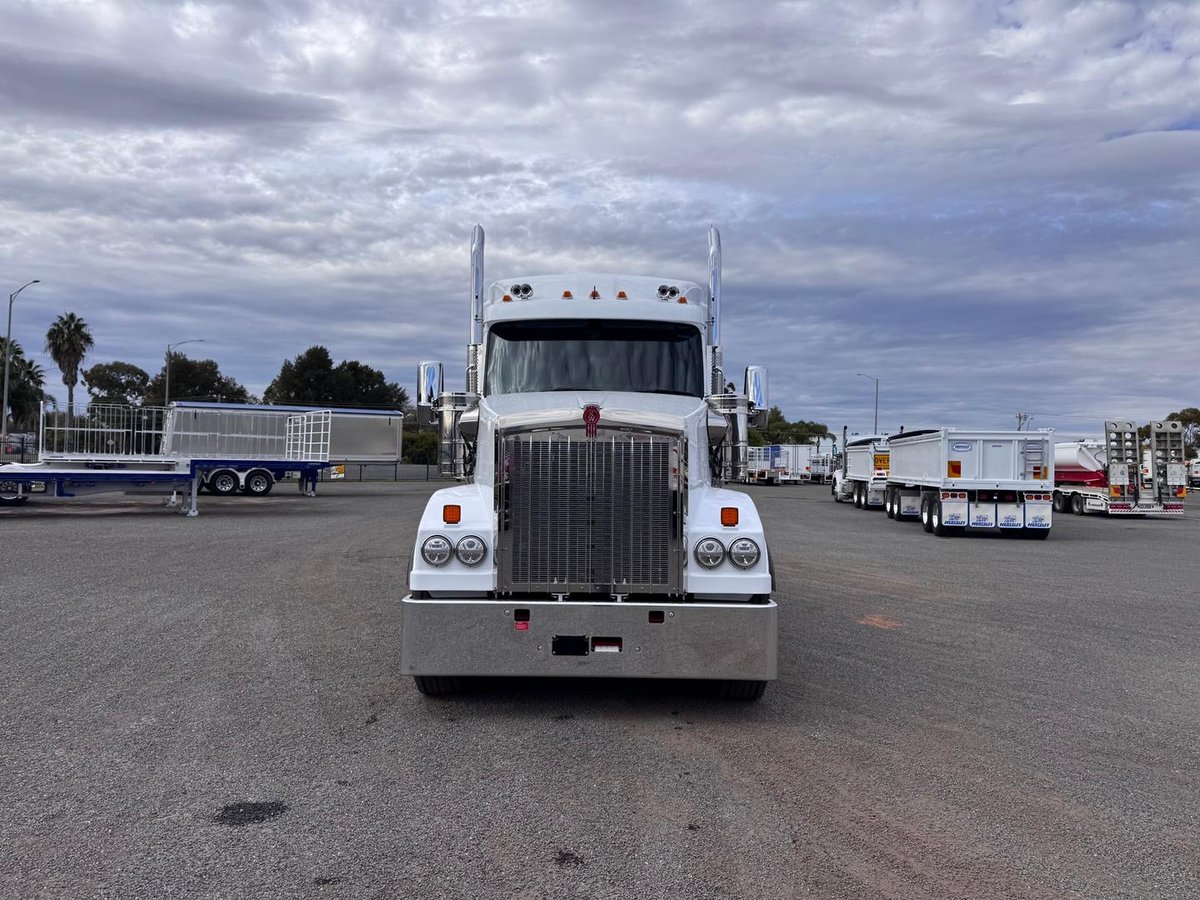 2025 Kenworth T620 SAR image 2
