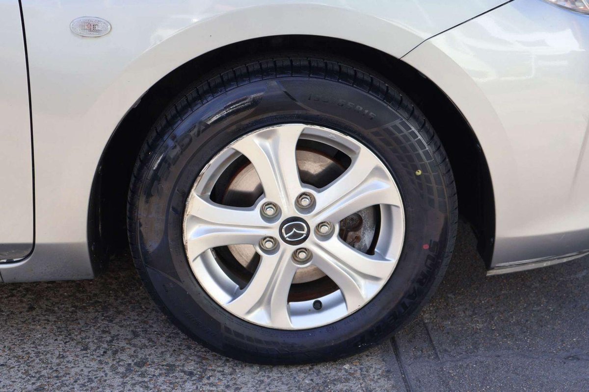 2024 Mazda 3 image 9