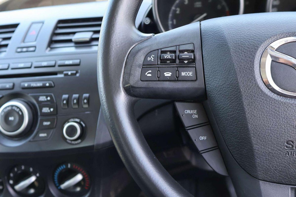 2024 Mazda 3 image 15
