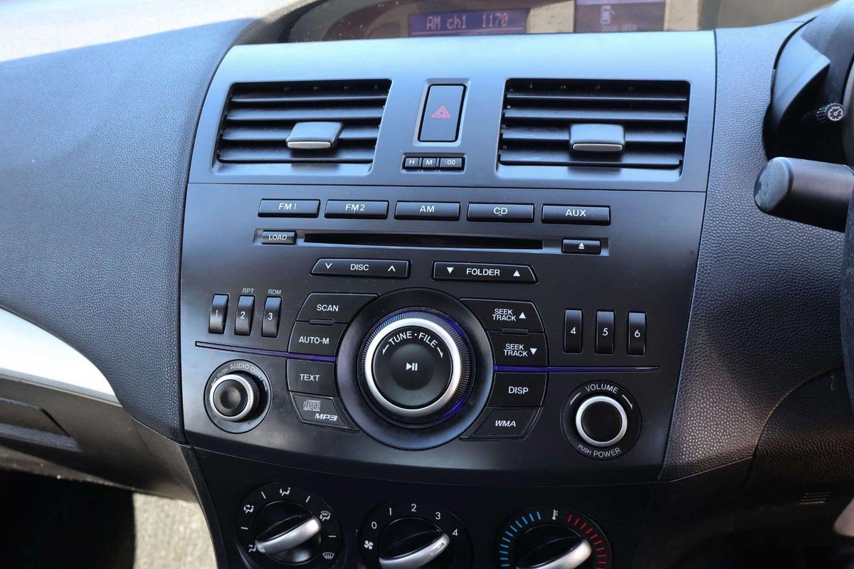 2024 Mazda 3 image 12