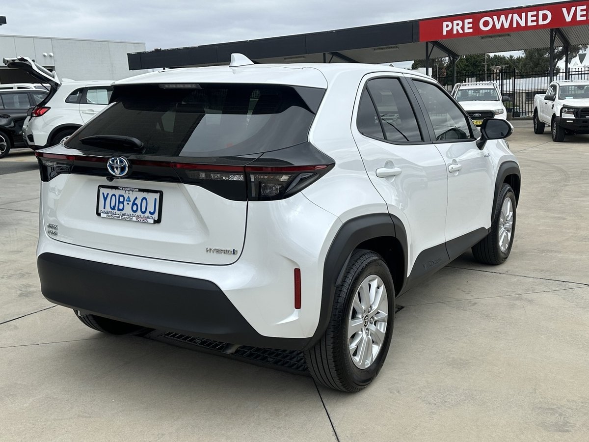 2023 Toyota Yaris Cross GX MXPJ10R image 6
