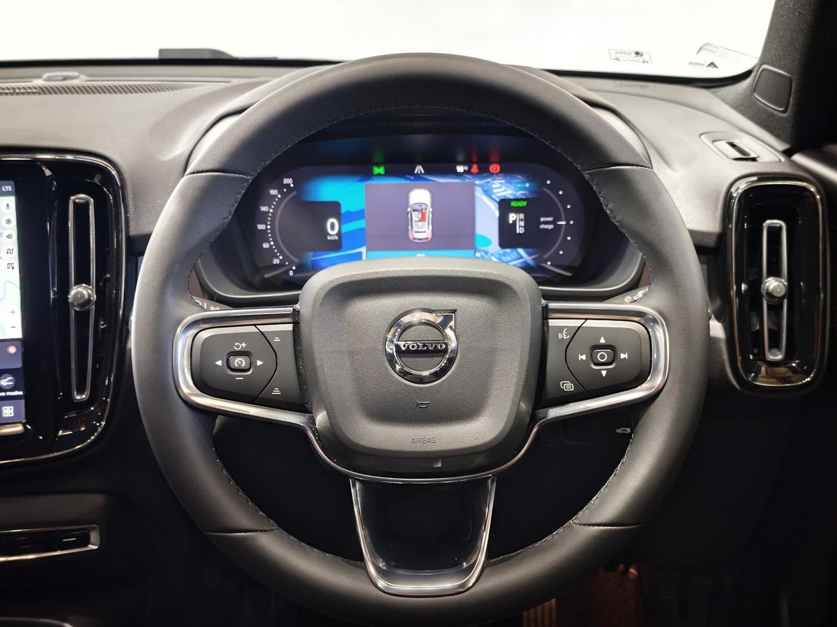 2023 Volvo XC40 Recharge Twin Pure Electric MY23 AWD image 10